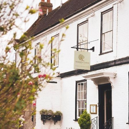 Warren Lodge Shepperton Buitenkant foto