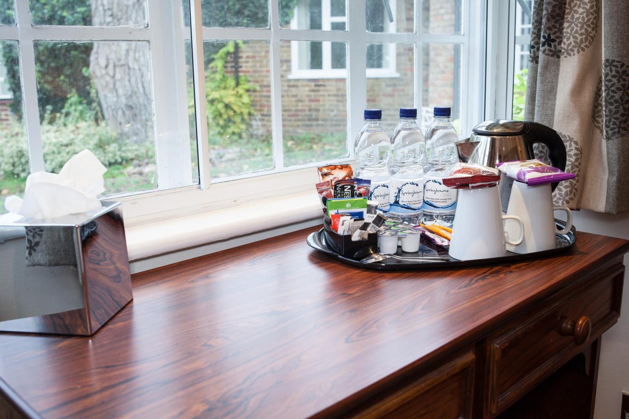 Warren Lodge Shepperton Kamer foto